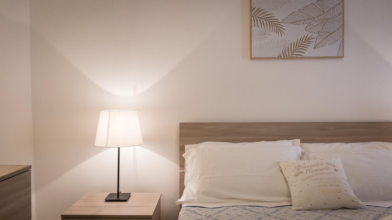 Rental In Rome Pelliccia Exteriér fotografie