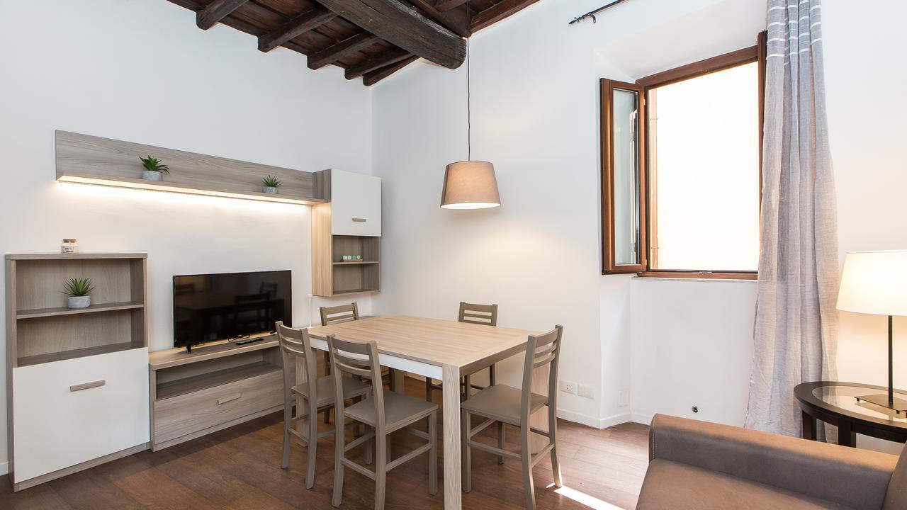 Rental In Rome Pelliccia Exteriér fotografie